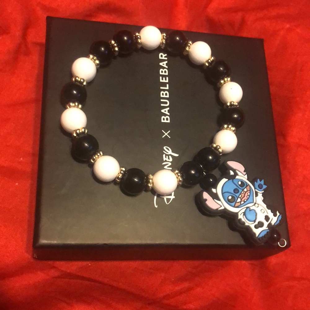 🟢 Stitch Blue Alien Stitch Cow With Costume Black And White Beaded Bracelet - Picture 9 of 11